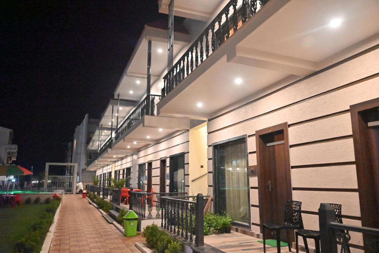 Moon Star Beach Resort Мандармони Екстериор снимка